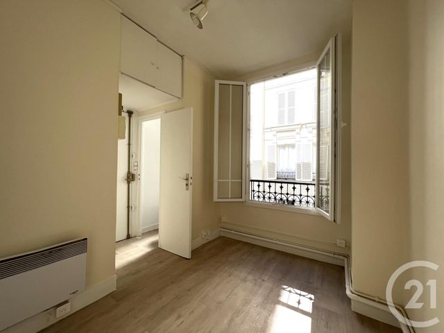  - PARIS - 